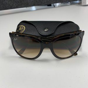 Ray-Ban Cats 1000 tortoiseshell sunglasses